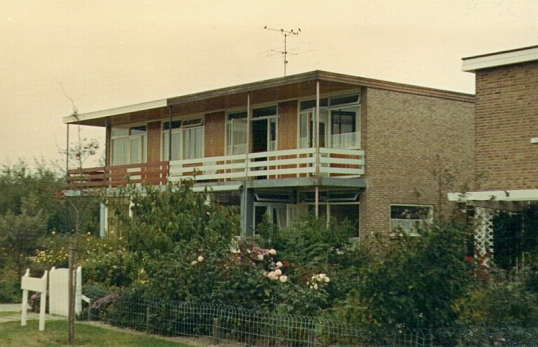 Dieudonne, the home of Wieta Monquil and Ank Schoen in Bergen, North Holland